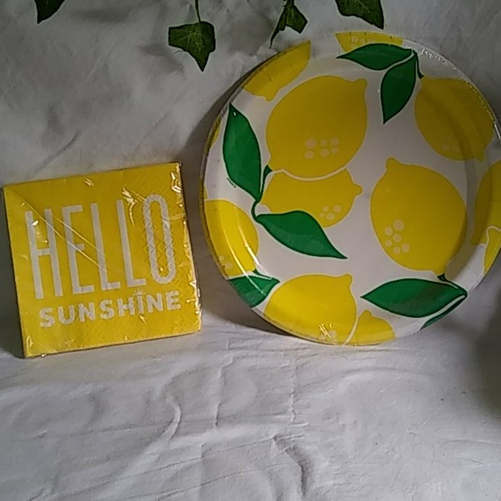 Summer Lemons Picnic plates & napkins